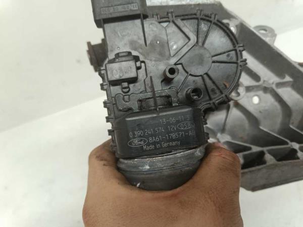 MOTEUR D ESSUIE GLACE AVANT FORD FIESTA 2008-2013 - Vue 3